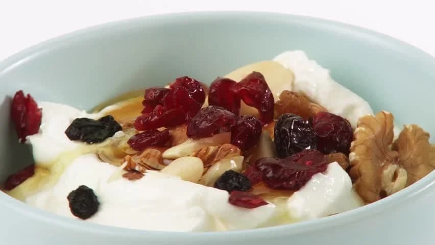 Quark with Honey & Nuts (24g Protein Breakfast) | Eati — blog cover: nutrition, calories, and healthy eating tips