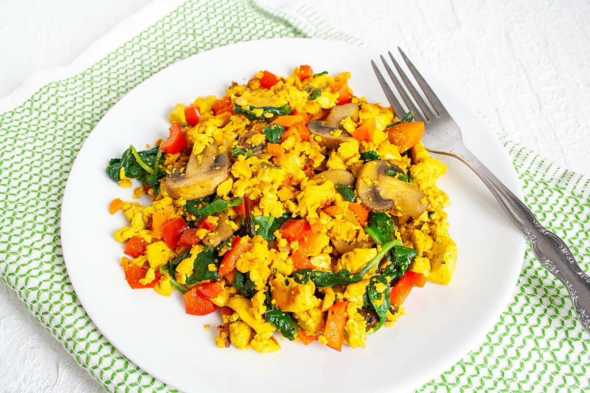 Tofu Scramble with Veggies (Vegan High-Protein Breakfast) | Eati — blog cover: nutrition, calories, and healthy eating tips