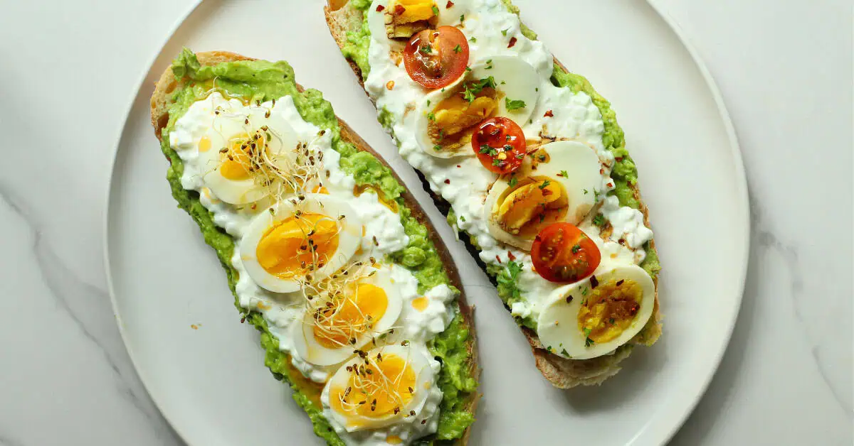 20 High-Protein Low-Calorie Breakfast Ideas (Under 400 Calories) | Eati: [Avocado Toast with Boiled Eggs](/blog/avocado-toast-boiled-eggs-recipe) — illustration for this section